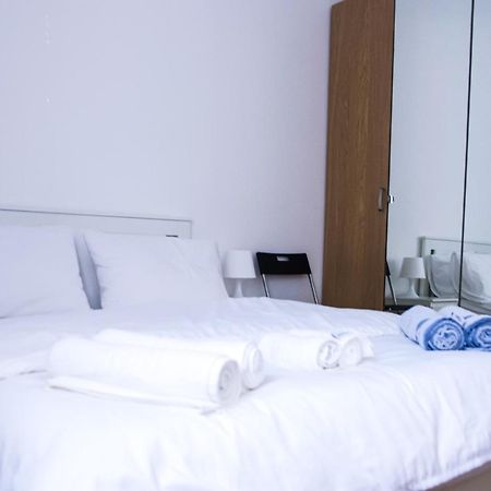 Prague Tlv By Paybox Tel Aviv Exterior foto