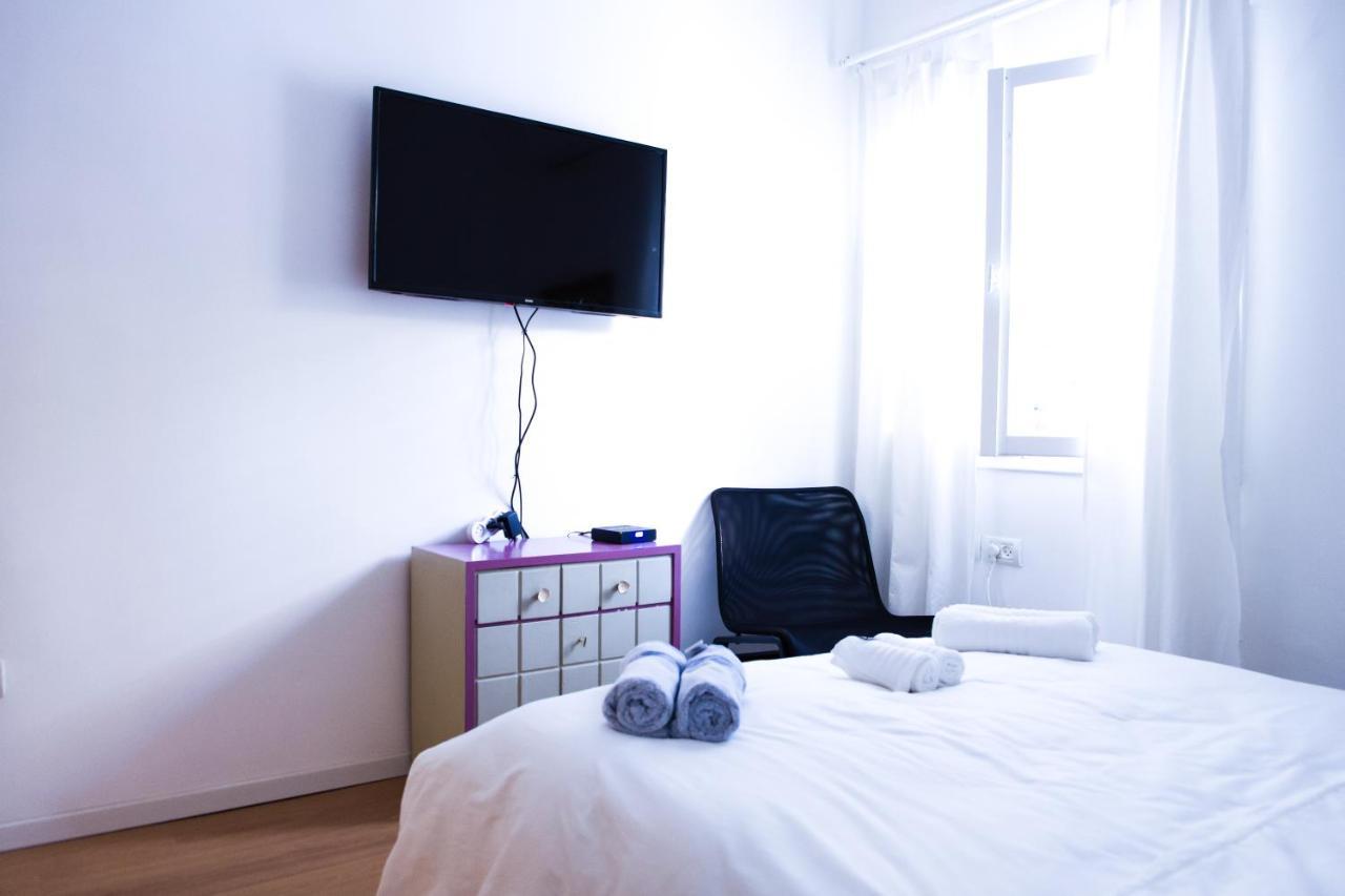 Prague Tlv By Paybox Tel Aviv Exterior foto